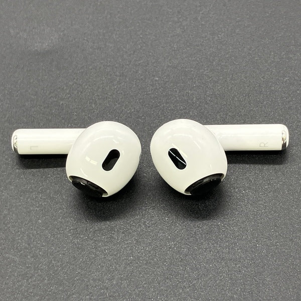 【中古】MagSafe充電ケース(USB-C)付きAirPods Pro(第2世代) MTJV3JA【秋葉原】