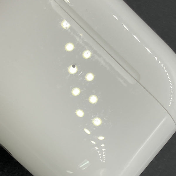 【中古】MagSafe充電ケース(USB-C)付きAirPods Pro(第2世代) MTJV3JA【秋葉原】