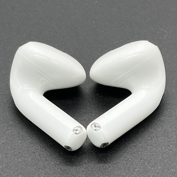 【中古】AirPods 4 MXP93J/A（アクティブノイズキャンセリング搭載）【日本橋】