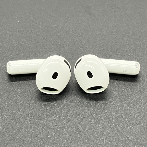 【中古】AirPods 4 MXP93J/A（アクティブノイズキャンセリング搭載）【日本橋】