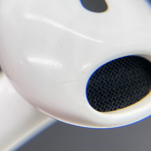 Apple 【中古】AirPods 4 MXP93J/A（アクティブノイズキャンセリング