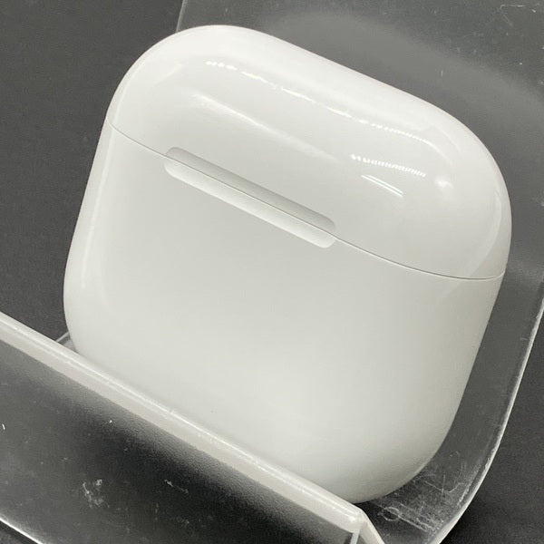 Apple 【中古】AirPods 4 MXP93J/A（アクティブノイズキャンセリング