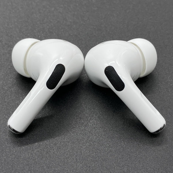 Apple 【中古】MagSafe充電ケース(USB-C)付きAirPods Pro(第2世代