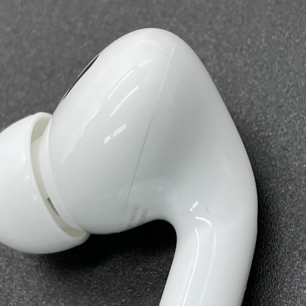 Apple 【中古】MagSafe充電ケース(USB-C)付きAirPods Pro(第2世代