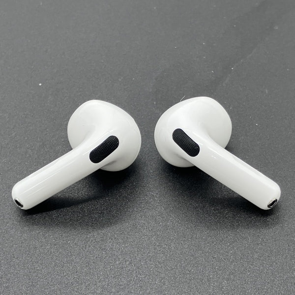 Apple 【中古】AirPods 4 MXP93J/A（アクティブノイズキャンセリング