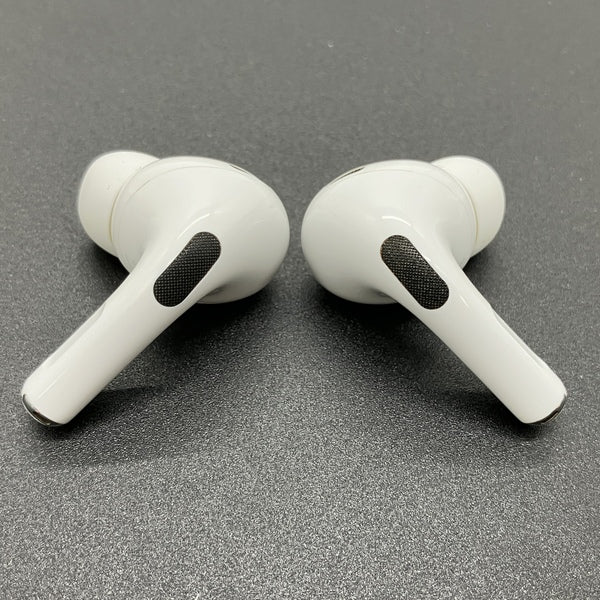 Apple 【中古】MagSafe充電ケース(USB-C)付きAirPods Pro(第2世代