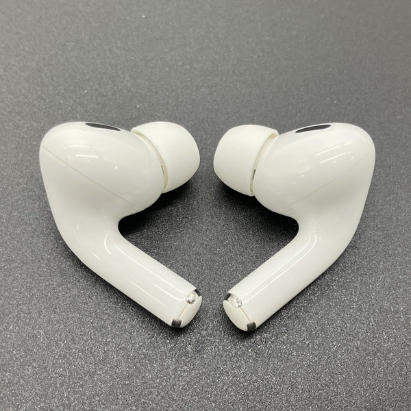 Apple 【中古】MagSafe充電ケース(USB-C)付きAirPods Pro(第2世代