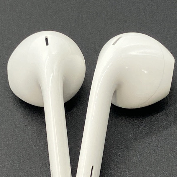 【中古】Apple EarPods with Remote and Mic【秋葉原】
