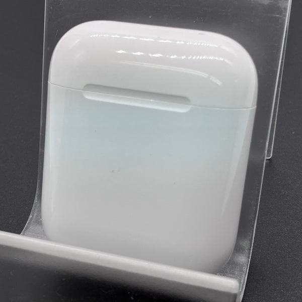 Apple 【中古】AirPods with Charging Case MV7N2J/A【秋葉原】 – e