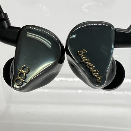 qdc SUPERIOR Piano Black 有線イヤホン 付属品完備 qdc 【中古】SUPERIOR Piano Black 【QDC-SUPERIOR-BK】【日本橋】 – e