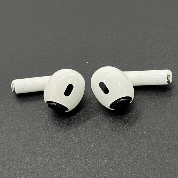 Apple 【中古】MagSafe充電ケース(USB-C)付きAirPods Pro(第2世代