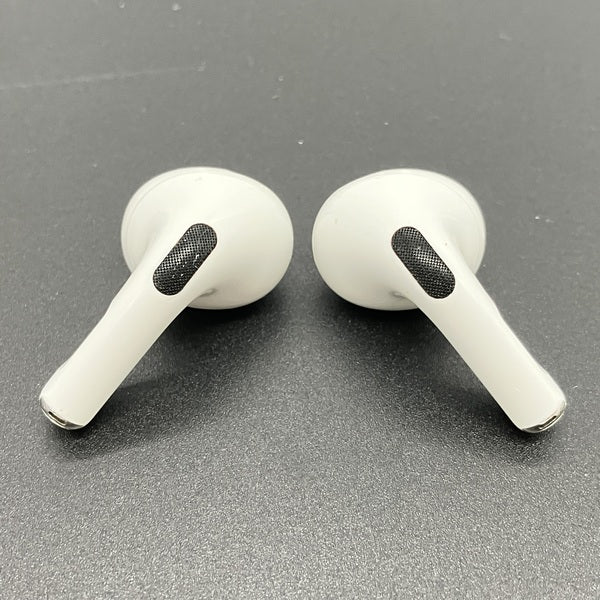 Apple 【中古】MagSafe充電ケース(USB-C)付きAirPods Pro(第2世代