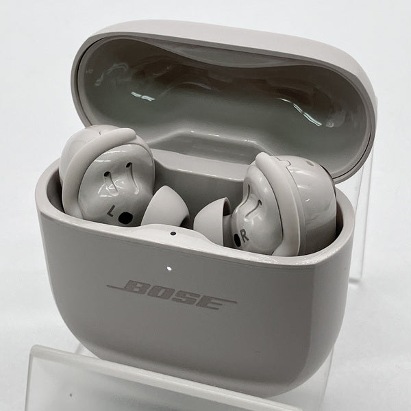 【中古】QuietComfort Ultra Earbuds White Smoke【秋葉原】