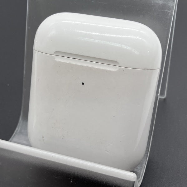Apple 【中古】AirPods with Wireless Charging Case MRXJ2J/A【秋葉原