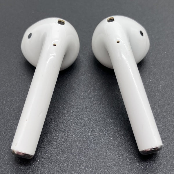Apple 【中古】AirPods with Wireless Charging Case MRXJ2J/A【秋葉原
