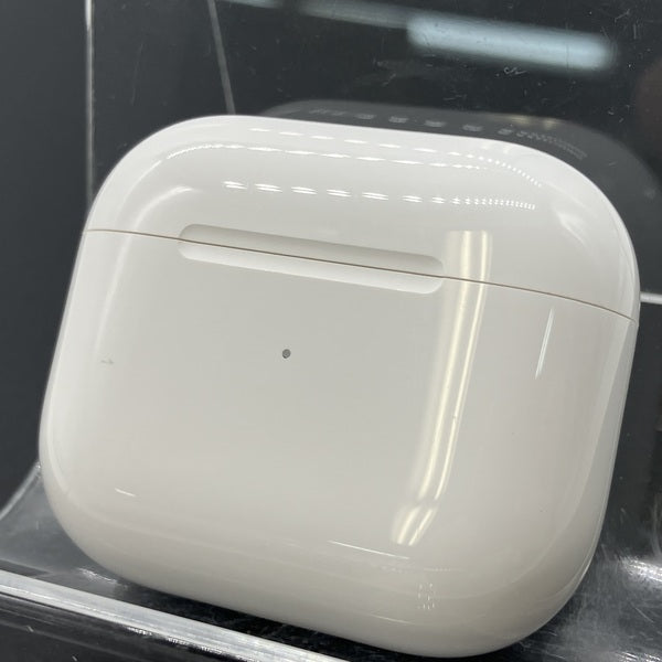 Apple 【中古】Airpods MME73J/A 3rd Generation【秋葉原】 – e☆イヤホン