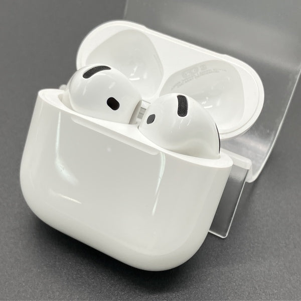 【中古】AirPods 4 MXP93J/A（アクティブノイズキャンセリング搭載）【秋葉原】
