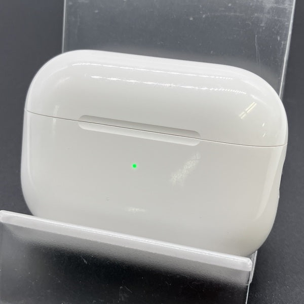 Apple 【中古】MagSafe充電ケース(USB-C)付きAirPods Pro(第2世代
