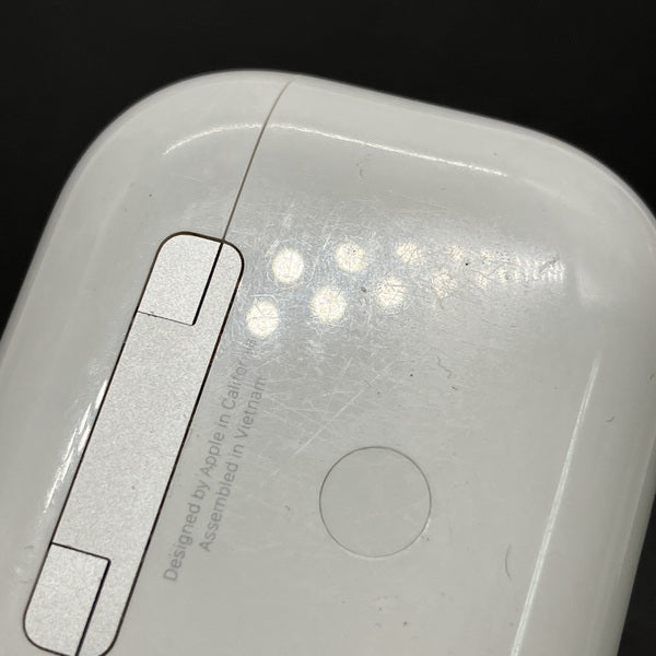 Apple 【中古】MagSafe充電ケース(USB-C)付きAirPods Pro(第2世代