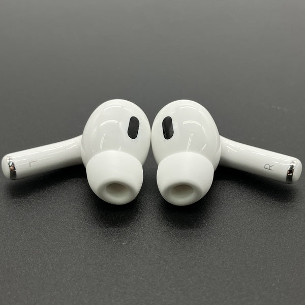 Apple 【中古】MagSafe充電ケース(USB-C)付きAirPods Pro(第2世代