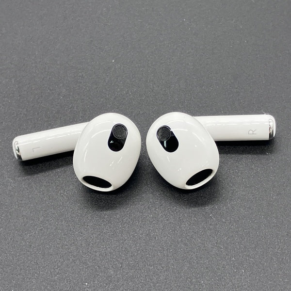 Apple 【中古】Airpods MME73J/A 3rd Generation【秋葉原】 – e☆イヤホン