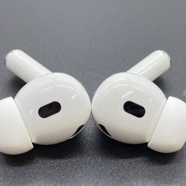 Apple 【中古】MagSafe充電ケース(USB-C)付きAirPods Pro(第2世代