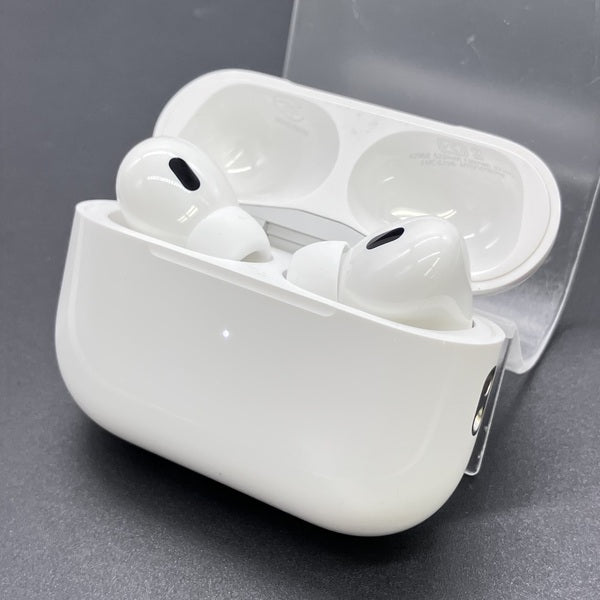 【中古】MagSafe充電ケース(USB-C)付きAirPods Pro(第2世代) MTJV3JA【日本橋】