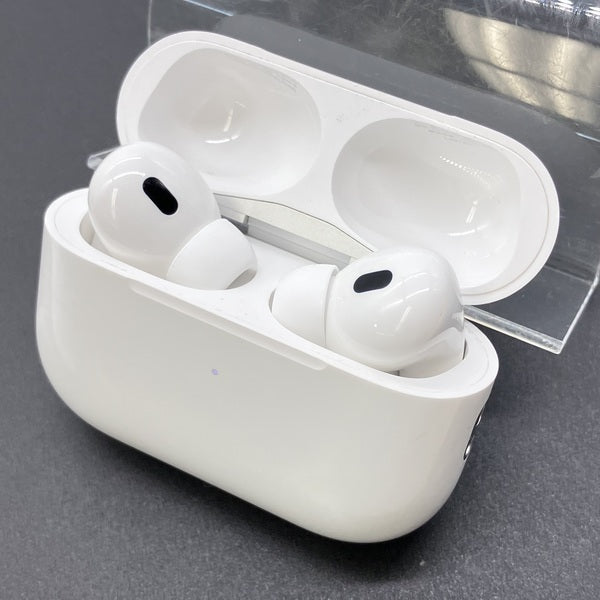 【中古】MagSafe充電ケース(USB-C)付きAirPods Pro(第2世代) MTJV3JA(海外モデル)【秋葉原】