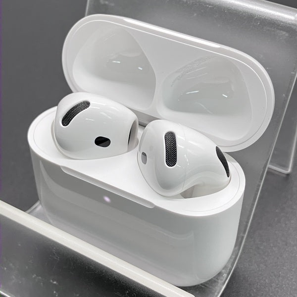【中古】AirPods 5 MKFT4J/A（ワイヤレス充電ケース付き）【日本橋】