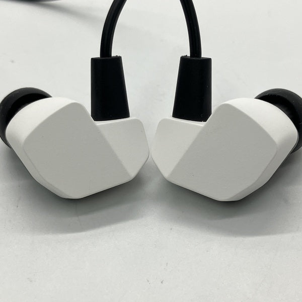 【中古】VR3000 for Gaming e☆イヤホン限定カラー ホワイト＆ブラック【秋葉原】