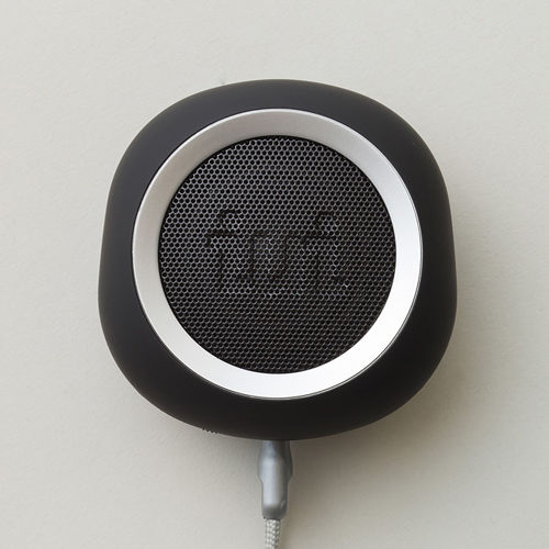 BeYo BeYo（ウーファー搭載ポータブルスピーカー） – e☆イヤホン