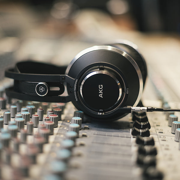 AKG K872-Y3 – e☆イヤホン