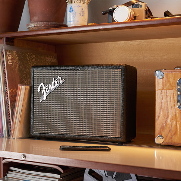 スピーカー・ウーファー MONTEREY Bluetooth Speaker BLACK Fender Monterey Portable Bluetooth Speaker - Black Reviews
