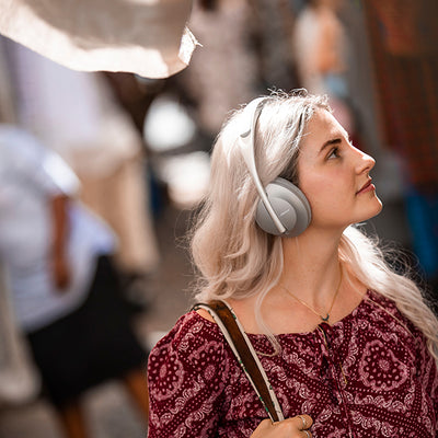 Noise Cancelling Headphones 700