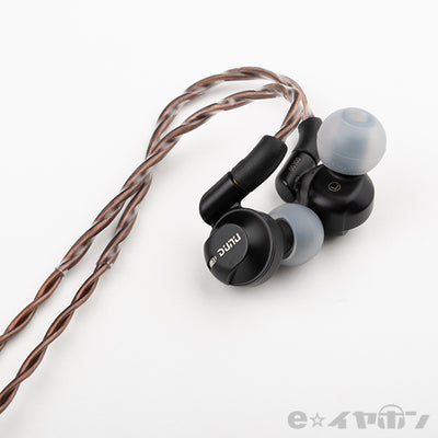 DK-4001 Chi 極
