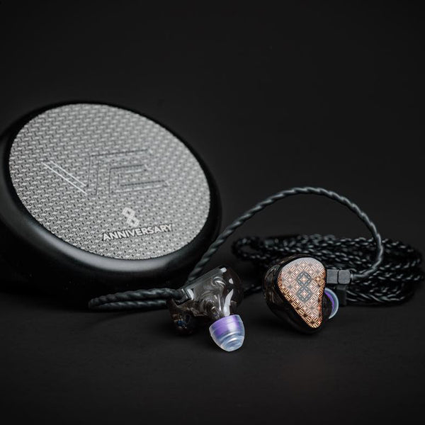 イヤホン VISION EARS VE8 (Universal Fit) Vision Ears VE 8 is now available at Hifonix