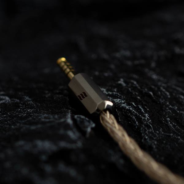 EFFECT AUDIO Centurion (センチュリオン) 8wire 【ConX(2pin・MMCX
