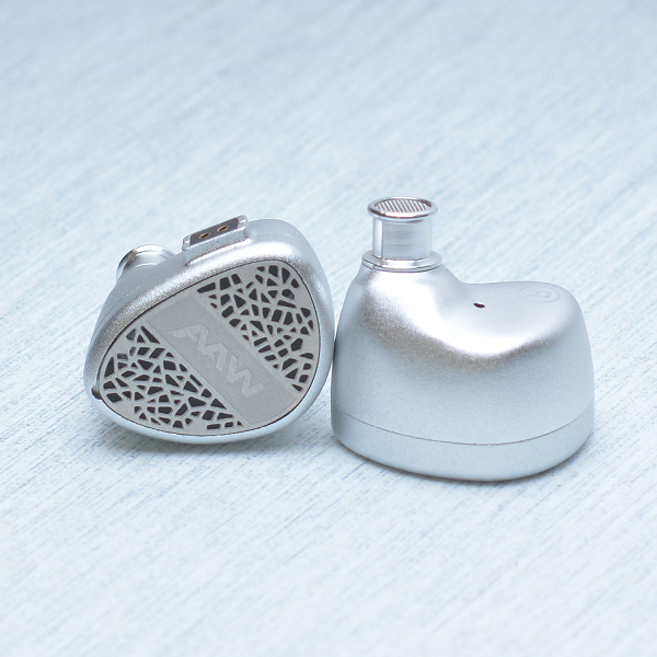 AAW A3H+ Lux Edition (Universal Fit) – e☆イヤホン