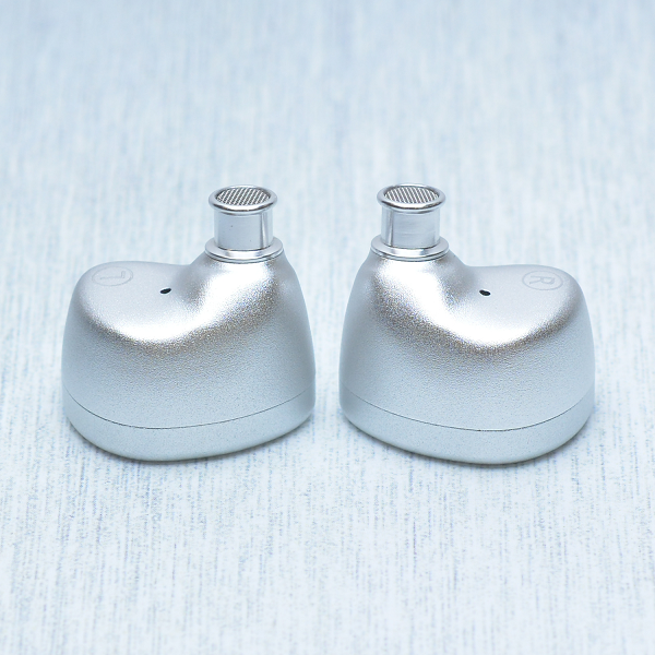 AAW A3H+ Lux Edition (Universal Fit) – e☆イヤホン