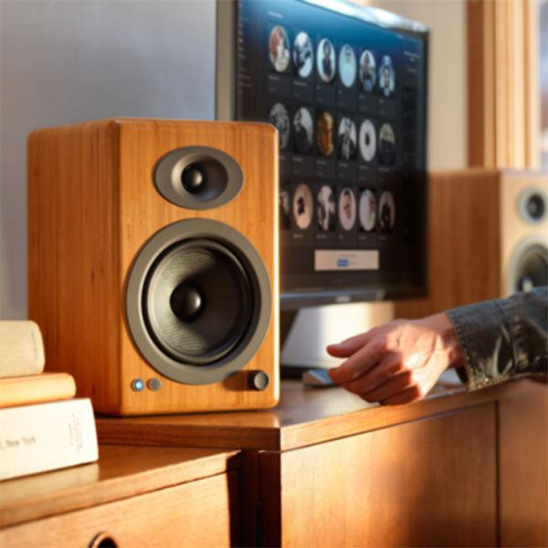 Audioengine オーディオエンジン A5＋ワイヤレス・パワードスピーカー Audioengine A5+ ワイヤレス・パワードスピーカー – e☆イヤホン