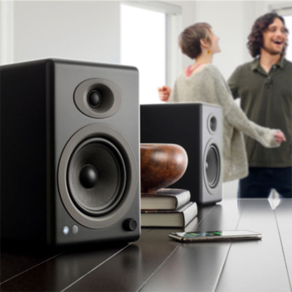 Audioengine A5+ ワイヤレス・パワードスピーカー – e☆イヤホン