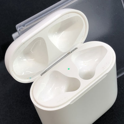 【中古】AirPods with Charging Case MV7N2J/A【日本橋】