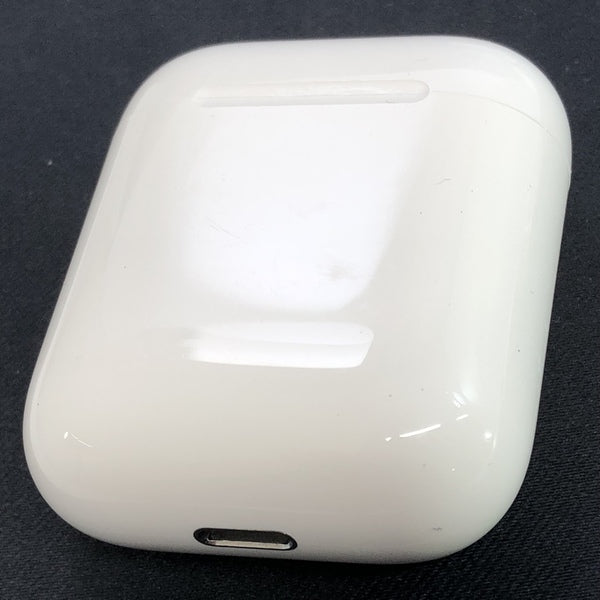 【中古】AirPods with Charging Case MV7N2J/A【日本橋】