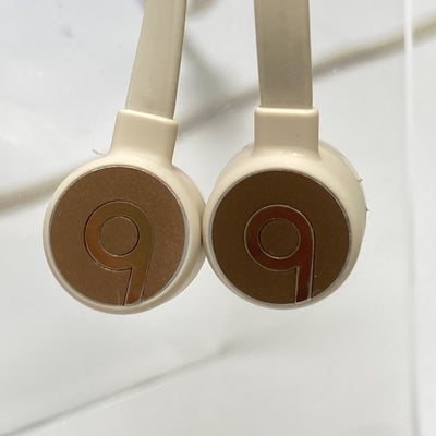 【中古】urBeats3 Lightning サテンゴールド 【BT URBEATS LTG S-GLD（MUHW2PA/A）】【日本橋】