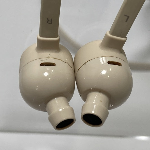 【中古】urBeats3 Lightning サテンゴールド 【BT URBEATS LTG S-GLD（MUHW2PA/A）】【日本橋】