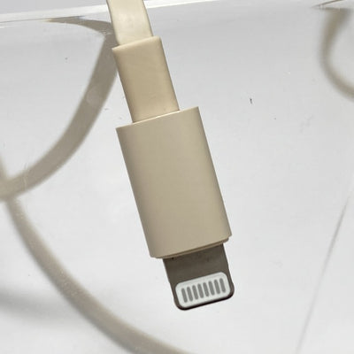 【中古】urBeats3 Lightning サテンゴールド 【BT URBEATS LTG S-GLD（MUHW2PA/A）】【日本橋】