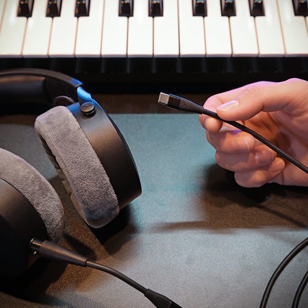 beyerdynamic PRO X Cable 1.6m（Lightning、USB-C） – e☆イヤホン
