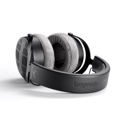 DT 900 PRO X