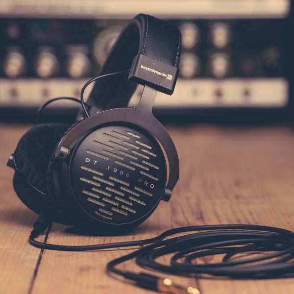 beyerdynamic DT 1990 PRO ヘッドフォン Amazon | beyerdynamic DT 1990 Pro Professional Headphones by