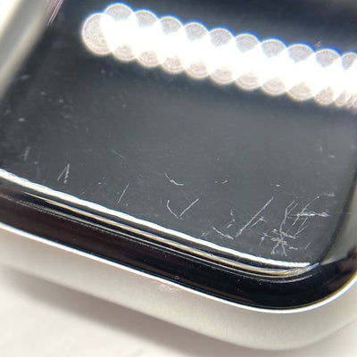 【中古】Apple Watch Nike SE （40mm GPS）アルミニウム【秋葉原】